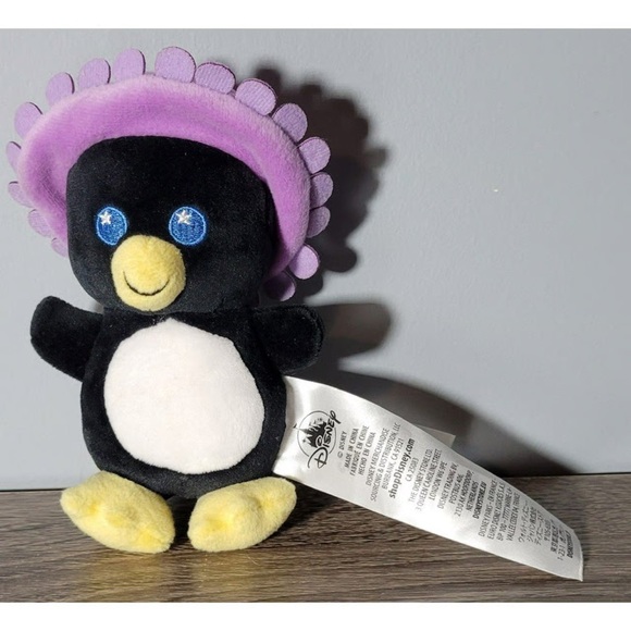Disney Parks Wishables It's A Small World Penguin Plush Stuffed Animal Pre-Owned - Picture 1 of 2